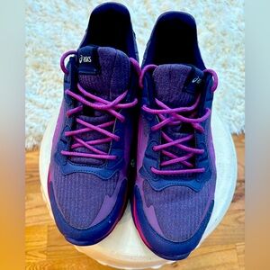 ASICS Men’s gel Sneakers Size 8 Purple/blue. Like new worn once.